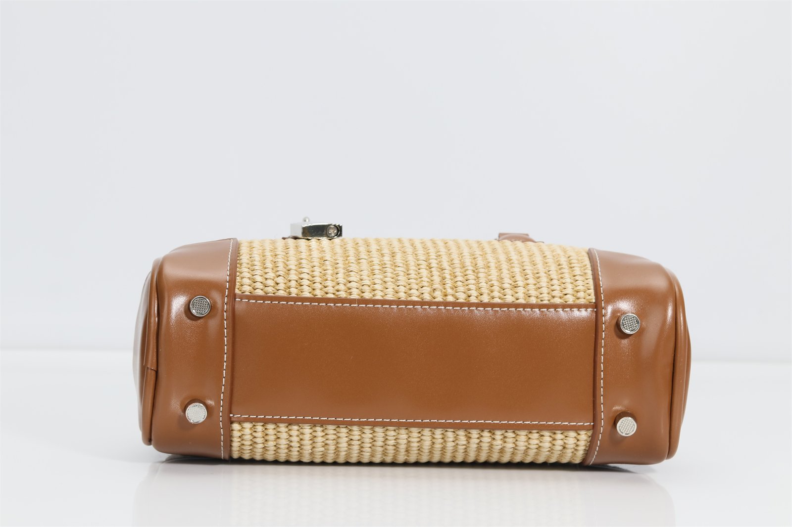 Customized women's mini bag, leather handbag with convertible shoulder strap and lock decoration
